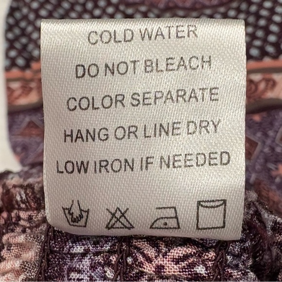 Charlotte Russe Smocked Boho Gypsy Womens Crop Top Bell Sleeves Purples sz Small - Picture 9 of 10